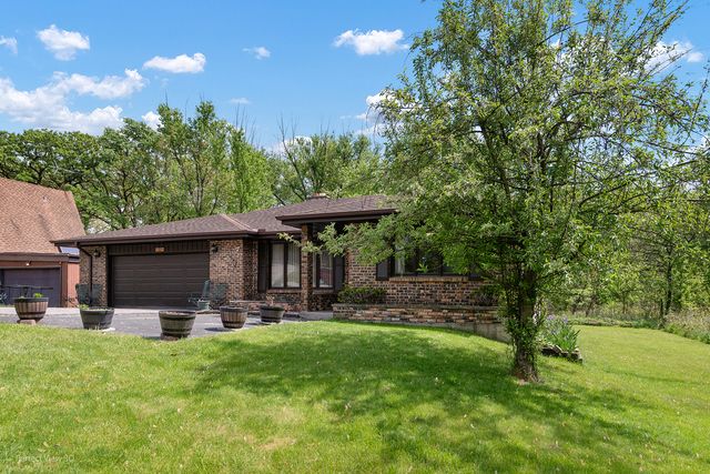 22 W Jane Street, Glenwood, IL 60425