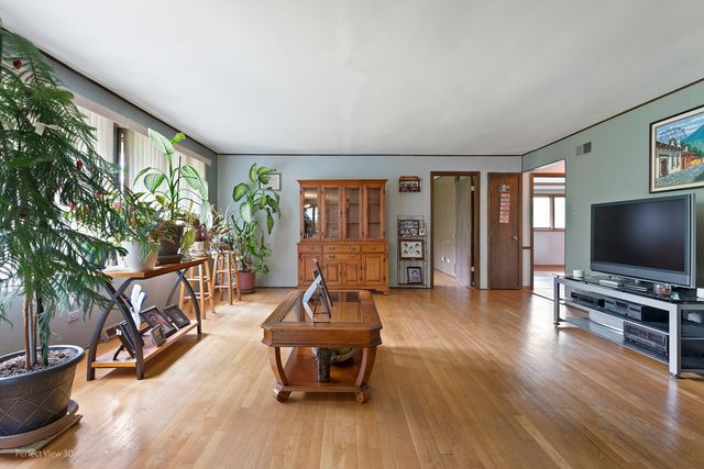 22 W Jane Street, Glenwood, IL 60425