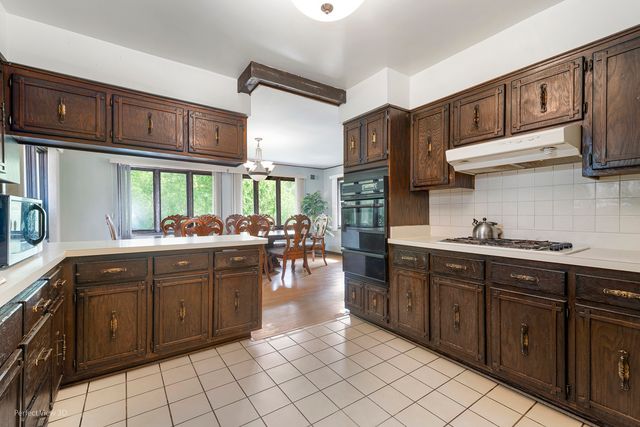 22 W Jane Street, Glenwood, IL 60425