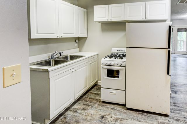 2103 Creekside Way, Jefferson City, TN 37760
