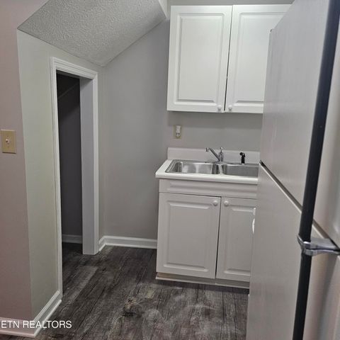 2103 Creekside Way, Jefferson City, TN 37760