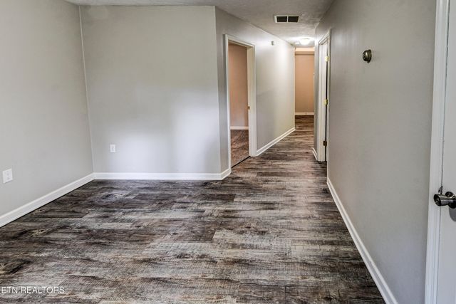2103 Creekside Way, Jefferson City, TN 37760
