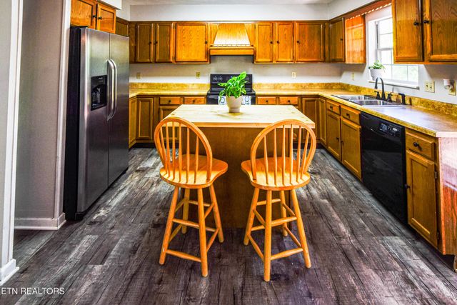2103 Creekside Way, Jefferson City, TN 37760
