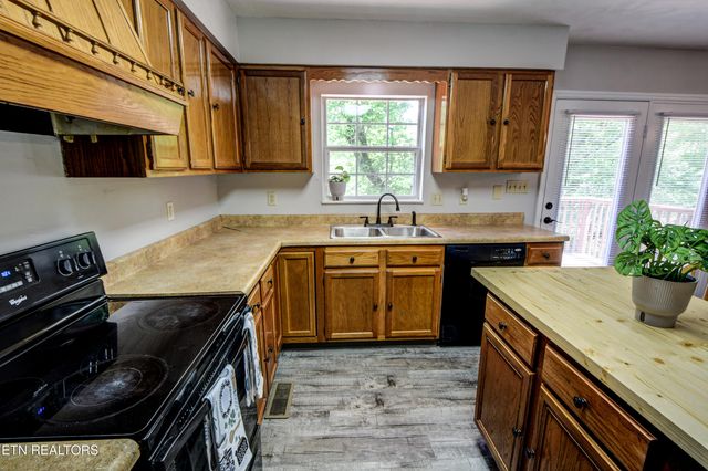 2103 Creekside Way, Jefferson City, TN 37760