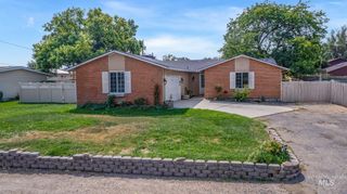 311 W Dooley Ln, Nampa, ID 83686
