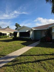 5042 Lakefront Boulevard A, Delray Beach, FL 33484