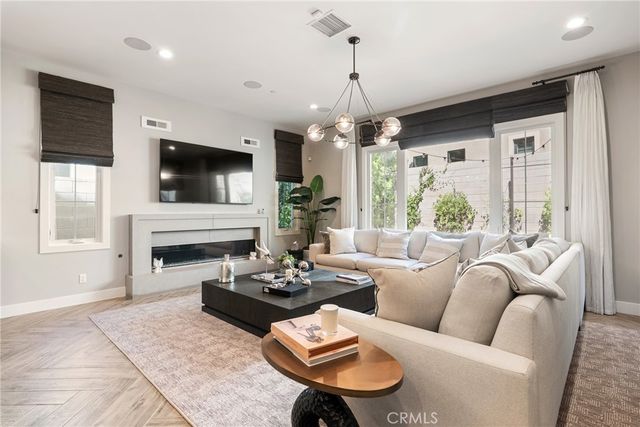 51 Kite, Irvine, CA 92618