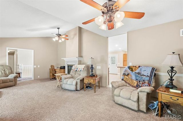 29302 Meadowlark S, Warrenton, MO 63383