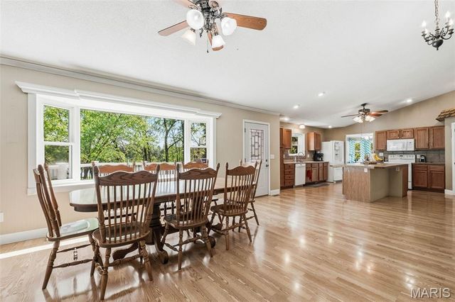 29302 Meadowlark S, Warrenton, MO 63383
