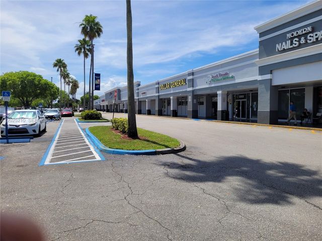 6935 Taft, Hollywood, FL 33125