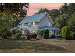 15693 S HIDDEN Rd, Mulino, OR 97042