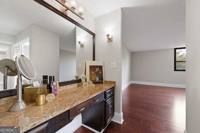 3530 Piedmont Road NE 12-F, Atlanta, GA 30305