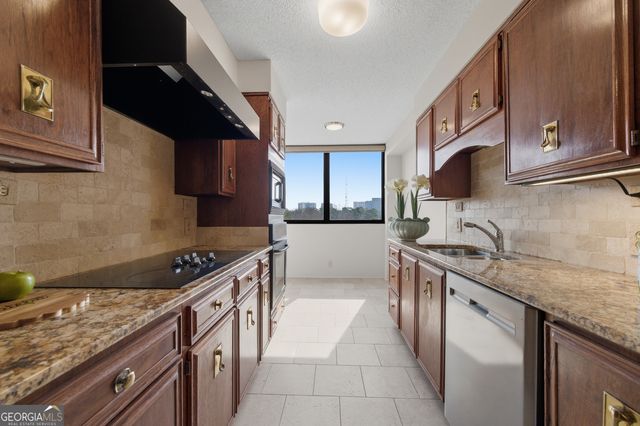 3530 Piedmont Road NE 12-F, Atlanta, GA 30305