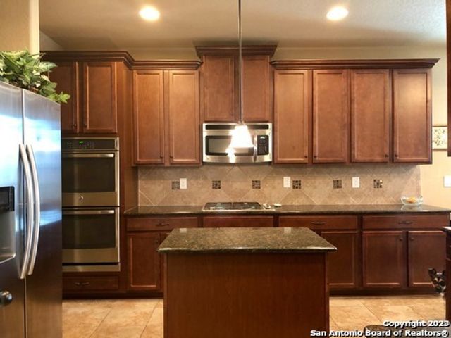 11343 IVY CADENCE, San Antonio, TX 78253
