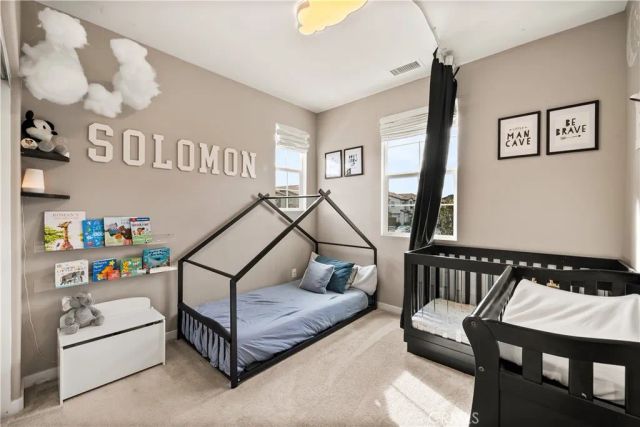 28687 Jardineras, Valencia, CA 91354