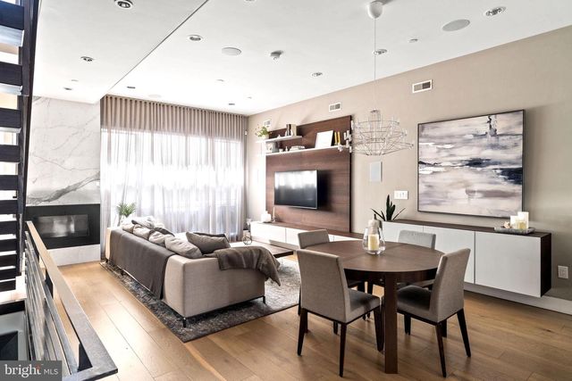 204 W LAUREL ST #3, Philadelphia, PA 19123