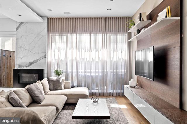 204 W LAUREL ST #3, Philadelphia, PA 19123