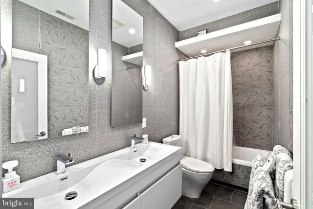 204 W LAUREL ST #3, Philadelphia, PA 19123