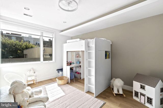 204 W LAUREL ST #3, Philadelphia, PA 19123