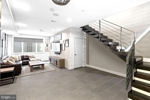 204 W LAUREL ST #3, Philadelphia, PA 19123