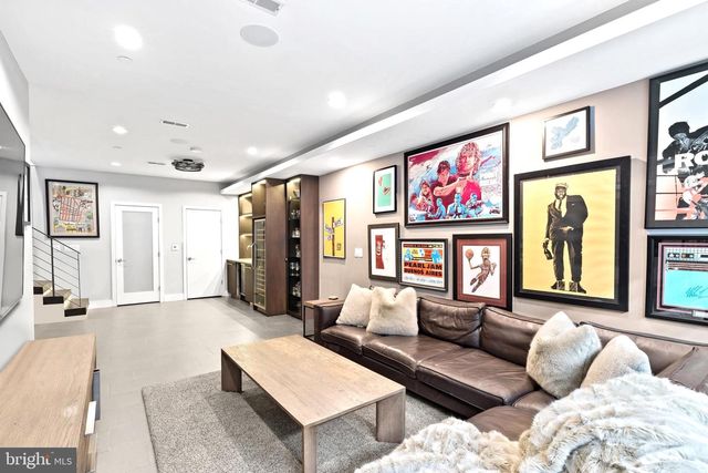 204 W LAUREL ST #3, Philadelphia, PA 19123