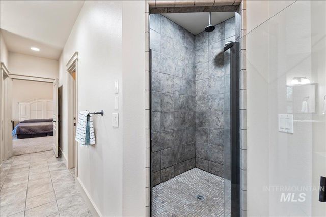 1896 E Meadow Creek Dr, Meridian, ID 83646