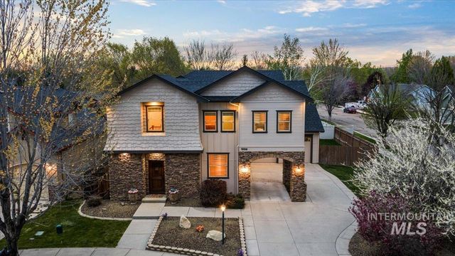 1896 E Meadow Creek Dr, Meridian, ID 83646