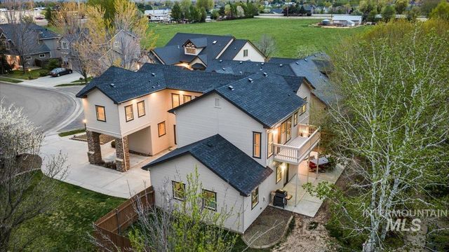 1896 E Meadow Creek Dr, Meridian, ID 83646