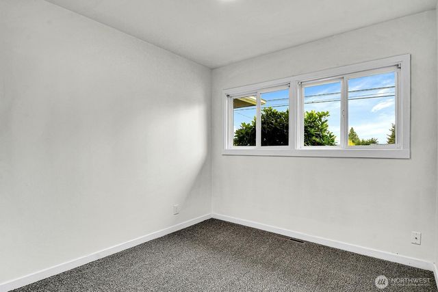 1321 N Skyline Drive, Tacoma, WA 98406