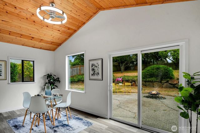 1321 N Skyline Drive, Tacoma, WA 98406