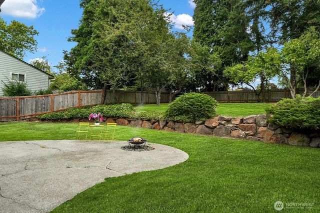 1321 N Skyline Drive, Tacoma, WA 98406