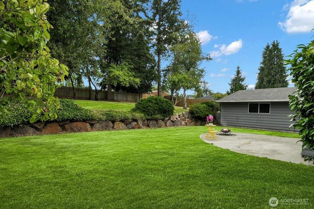 1321 N Skyline Drive, Tacoma, WA 98406