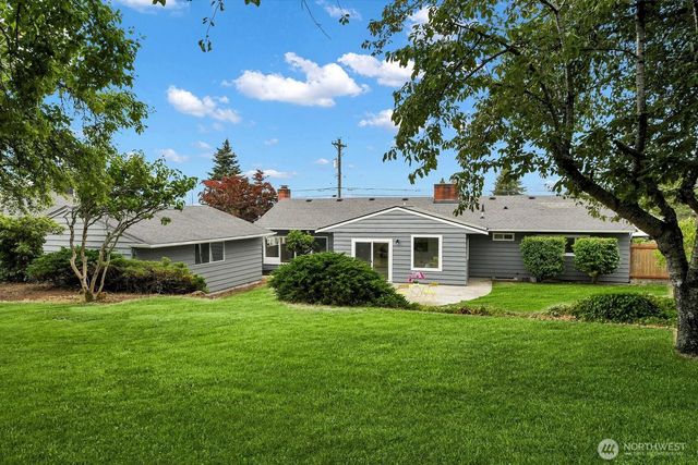 1321 N Skyline Drive, Tacoma, WA 98406