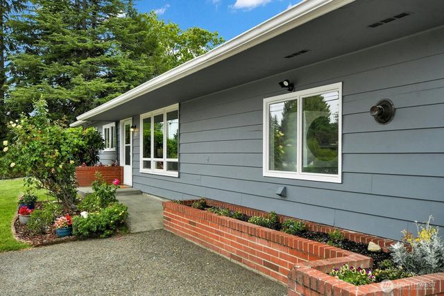 1321 N Skyline Drive, Tacoma, WA 98406
