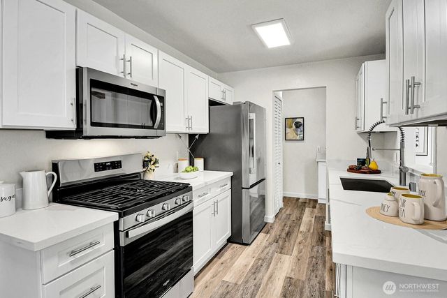 1321 N Skyline Drive, Tacoma, WA 98406
