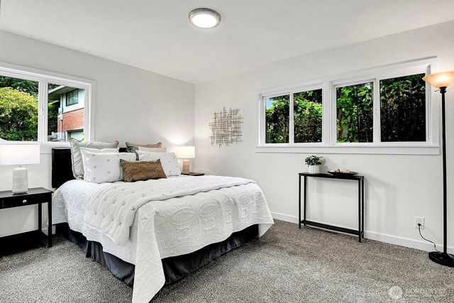 1321 N Skyline Drive, Tacoma, WA 98406