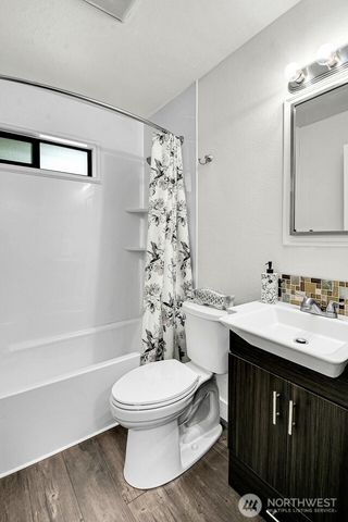 1321 N Skyline Drive, Tacoma, WA 98406