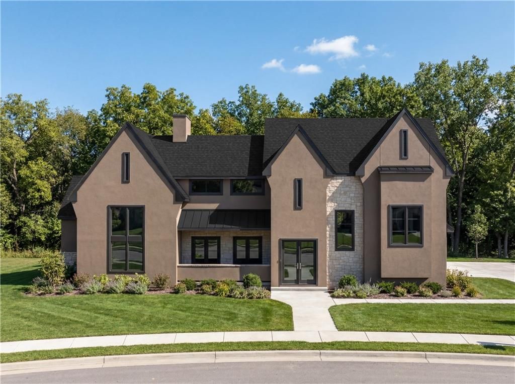 7102 W 185th Terrace, Overland Park, KS 66085
