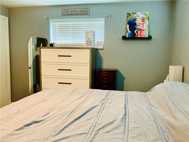 1044 Delaware Ave, Bethel Park, PA 15102