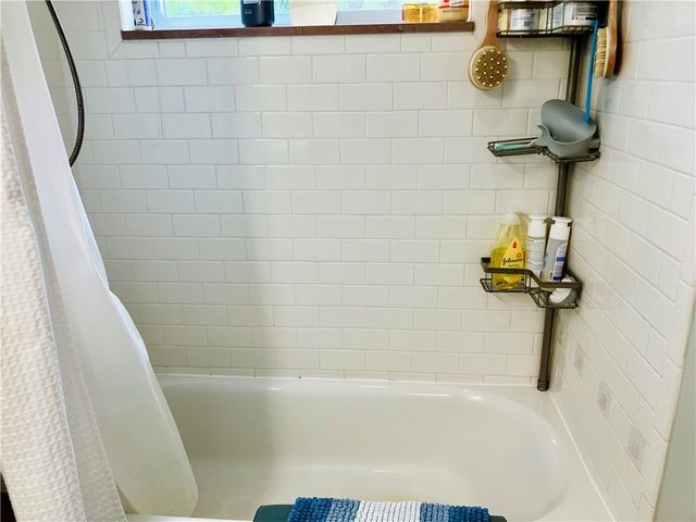 1044 Delaware Ave, Bethel Park, PA 15102