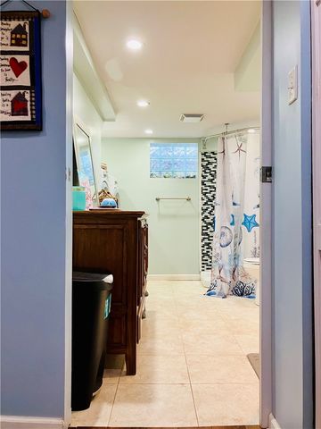 1044 Delaware Ave, Bethel Park, PA 15102