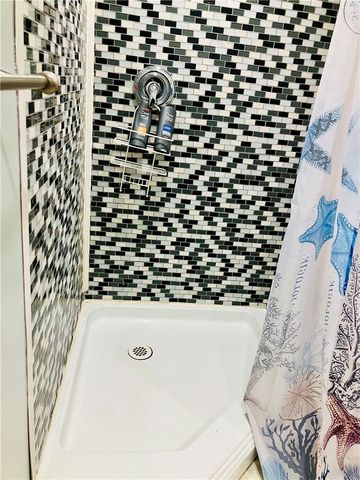 1044 Delaware Ave, Bethel Park, PA 15102