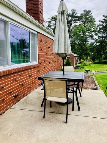 1044 Delaware Ave, Bethel Park, PA 15102