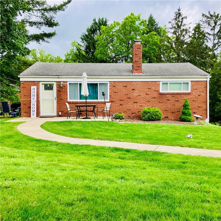 1044 Delaware Ave, Bethel Park, PA 15102
