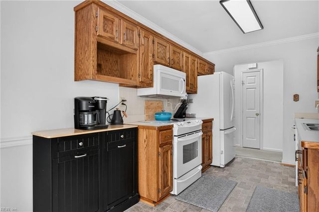 1368 Beacons Reach DR, Virginia Beach, VA 23454