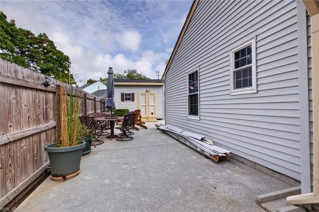 1368 Beacons Reach DR, Virginia Beach, VA 23454