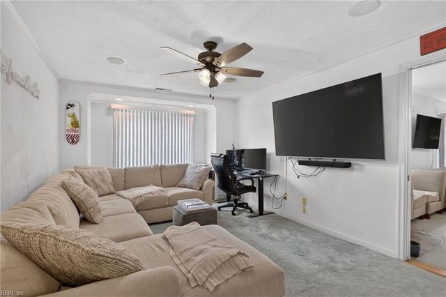 1368 Beacons Reach DR, Virginia Beach, VA 23454