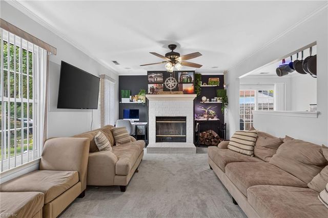 1368 Beacons Reach DR, Virginia Beach, VA 23454