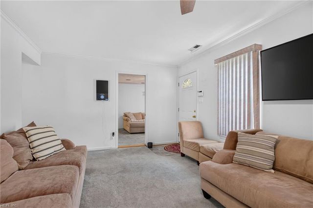 1368 Beacons Reach DR, Virginia Beach, VA 23454