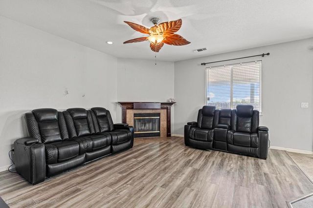 1877 Stabler Park Dr, Yuba City, CA 95993